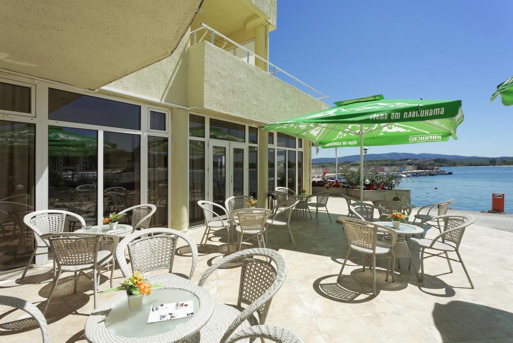 Hotel Marina Kiten  Eksteriør billede