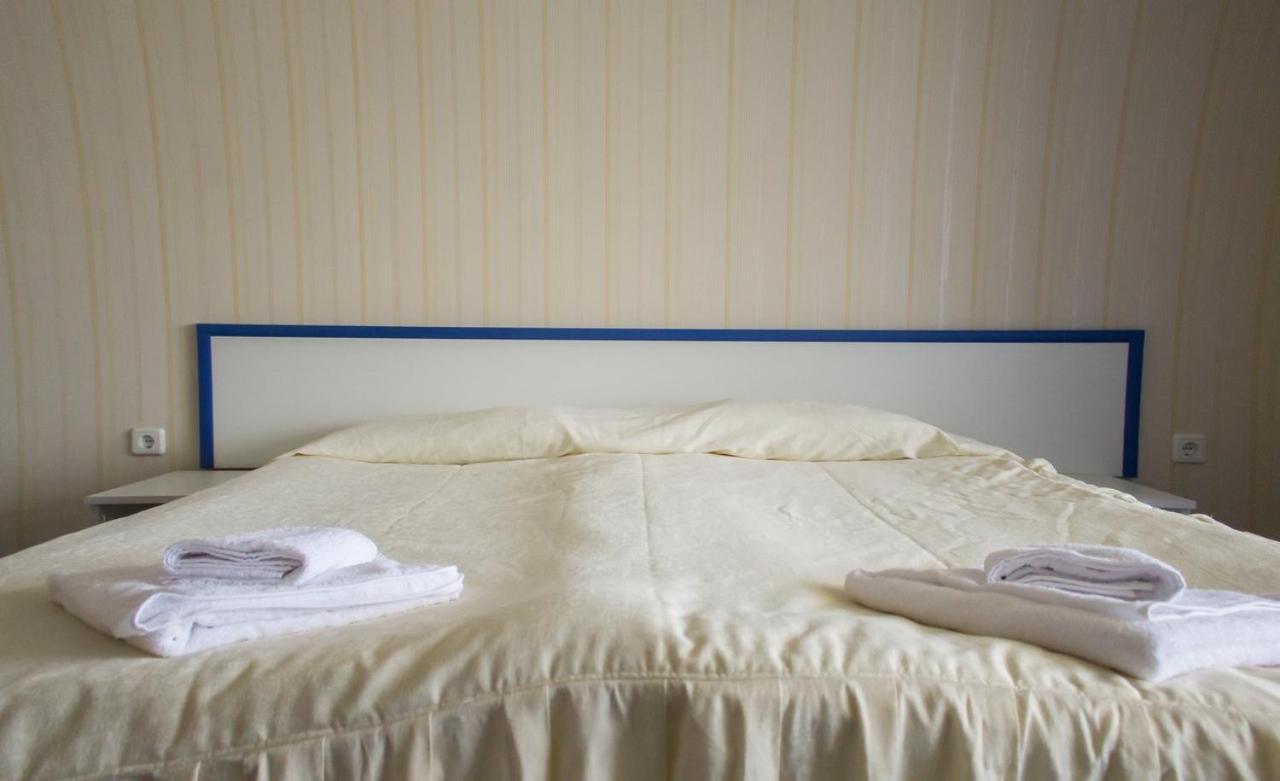 Hotel Marina Kiten  Eksteriør billede
