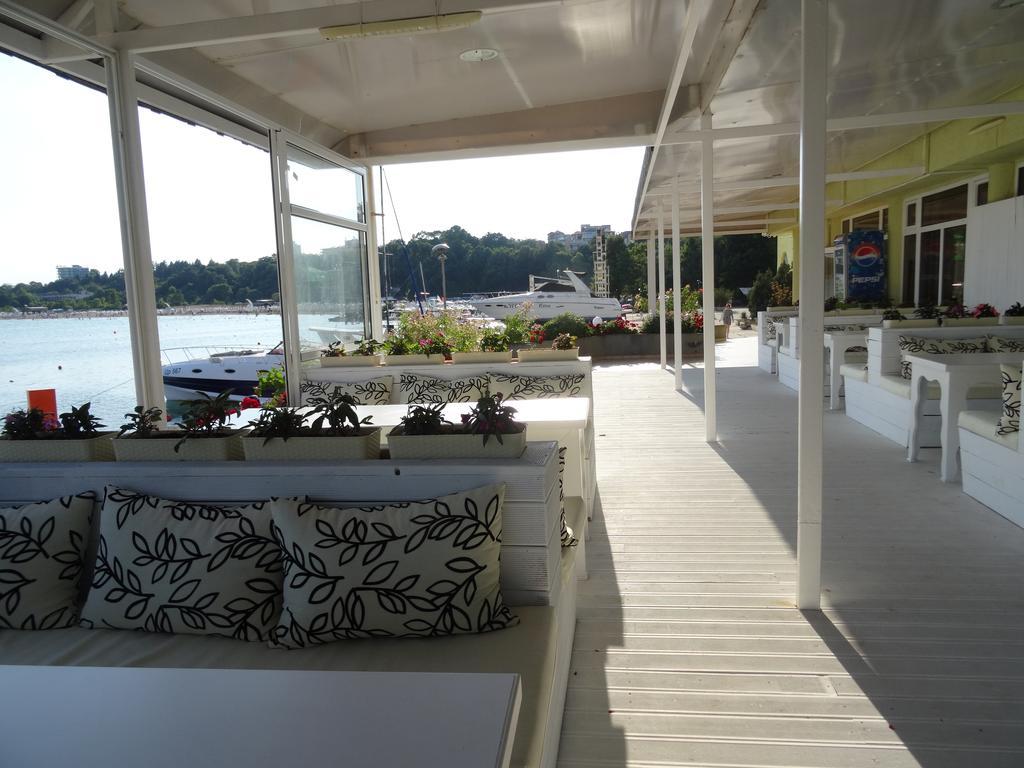 Hotel Marina Kiten  Eksteriør billede
