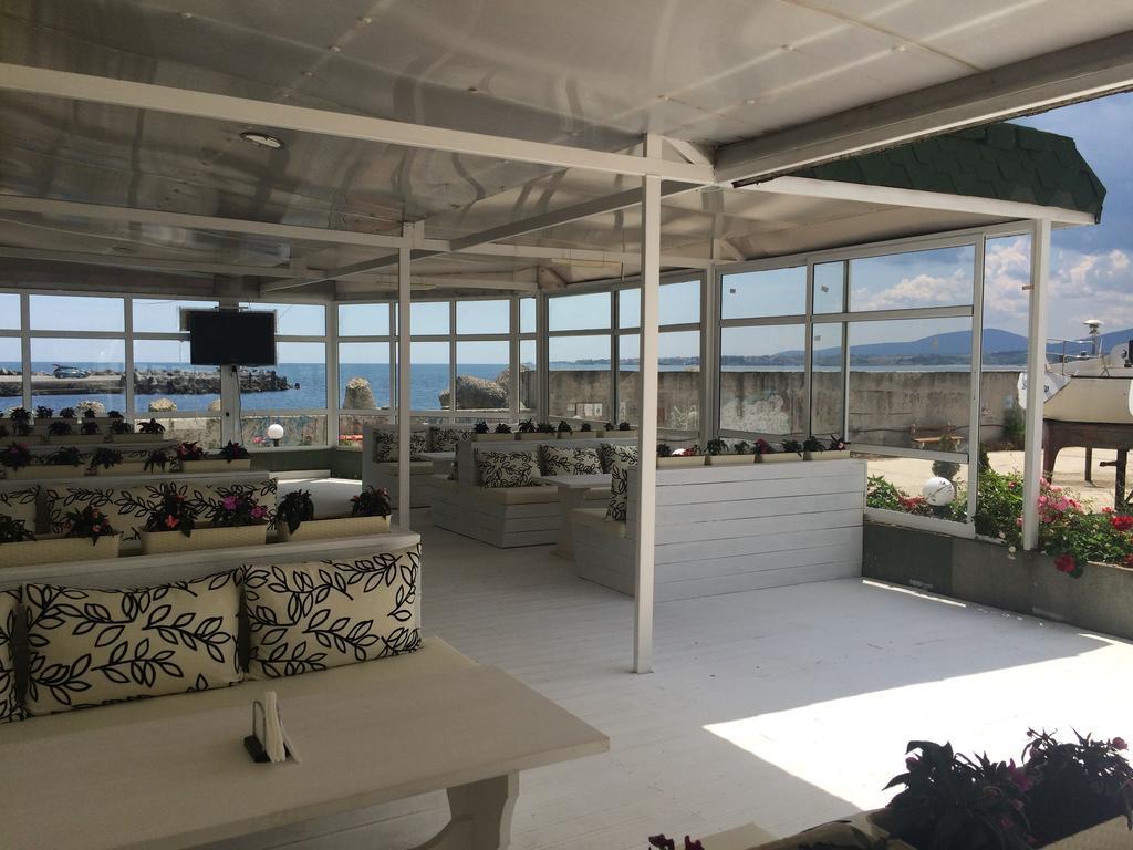 Hotel Marina Kiten  Eksteriør billede